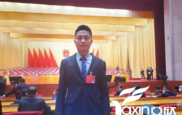 长沙摇钱树娱乐电器工会副主席刘焕林受邀参加市工会第二十一次代表大会(图3) 长沙摇钱树娱乐电器工会副主席刘焕林受邀参加市工会第二十一次代表大会(图3)